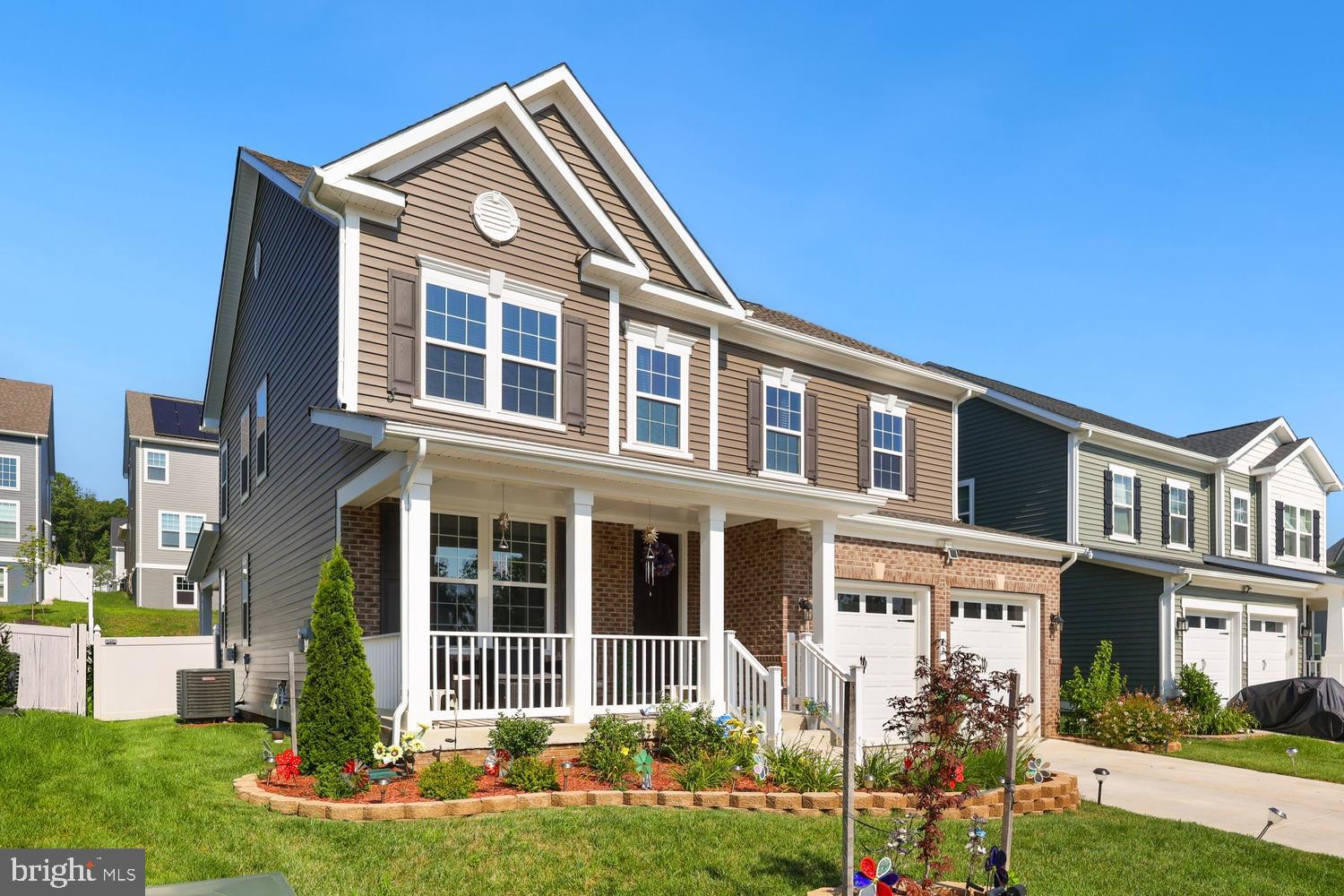 52 SPICEBUSH WAY