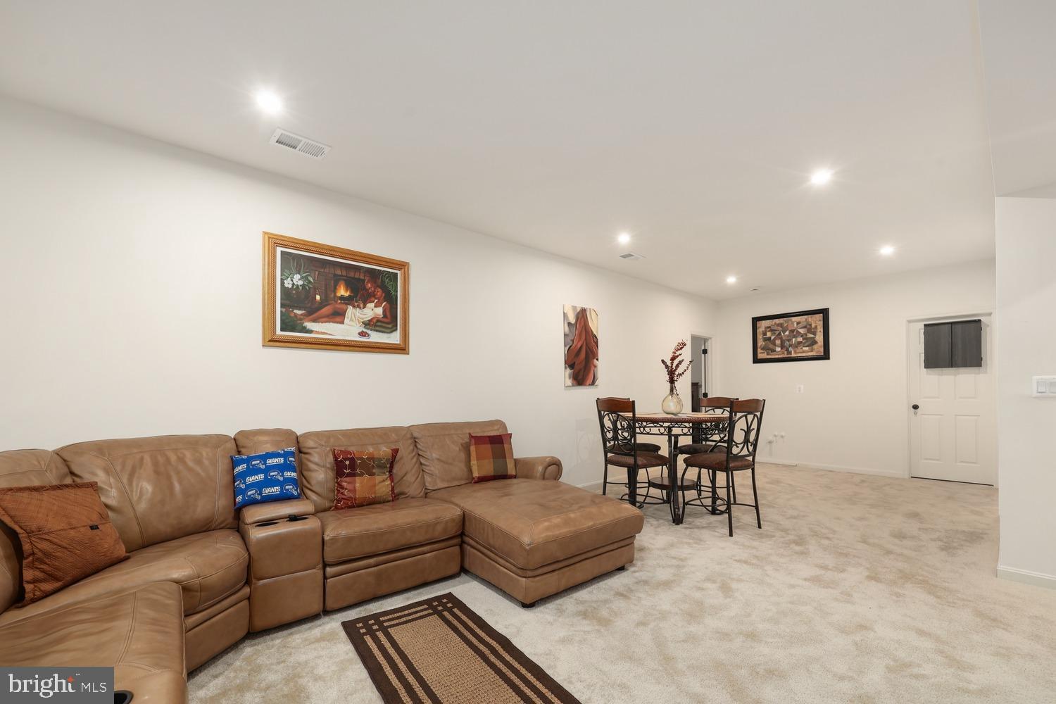 EMBREY MILL - Residential