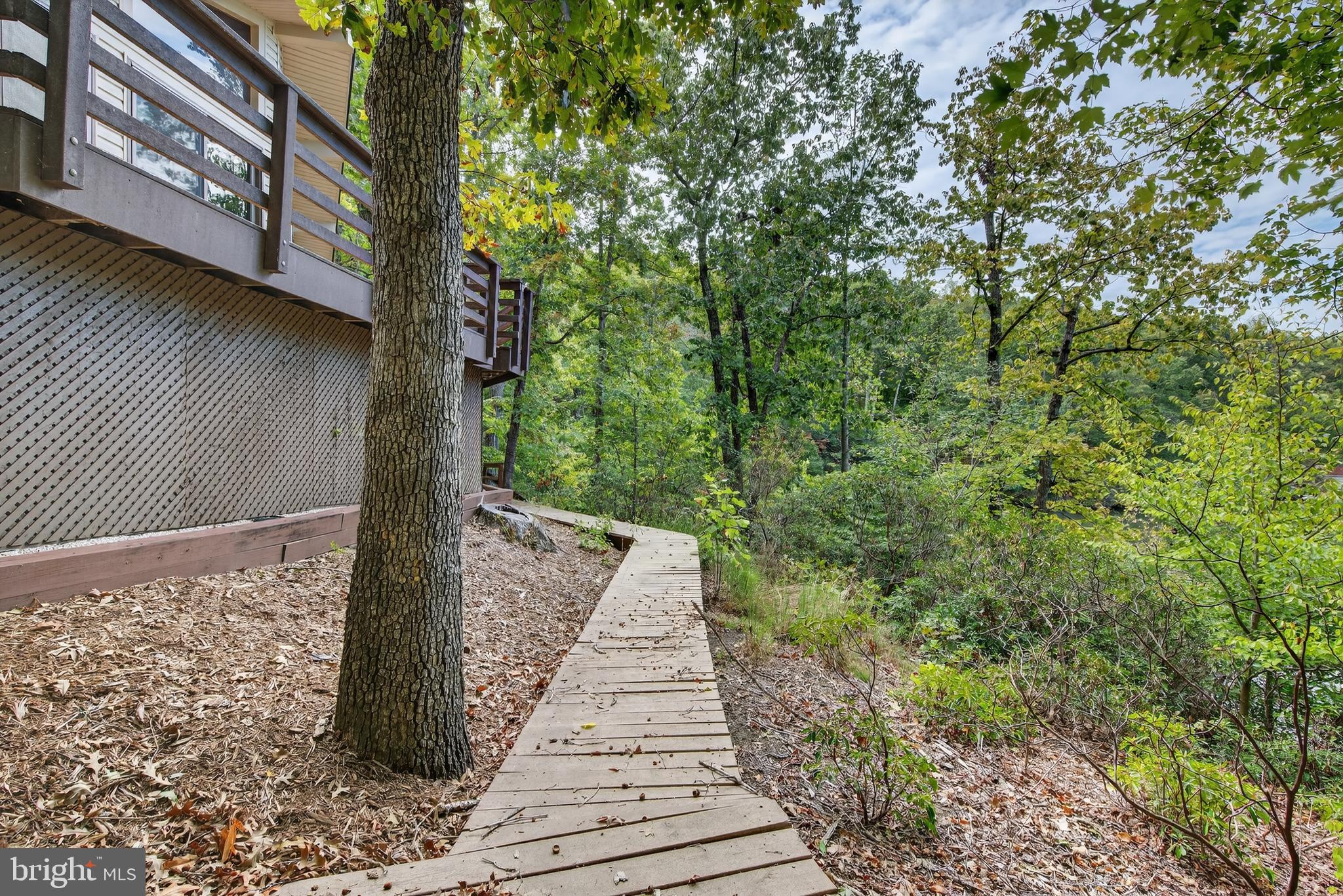 PINE HARBOUR - Residential