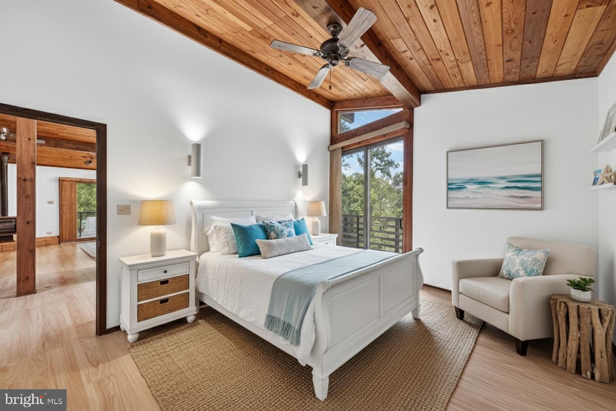 PINE HARBOUR - Residential