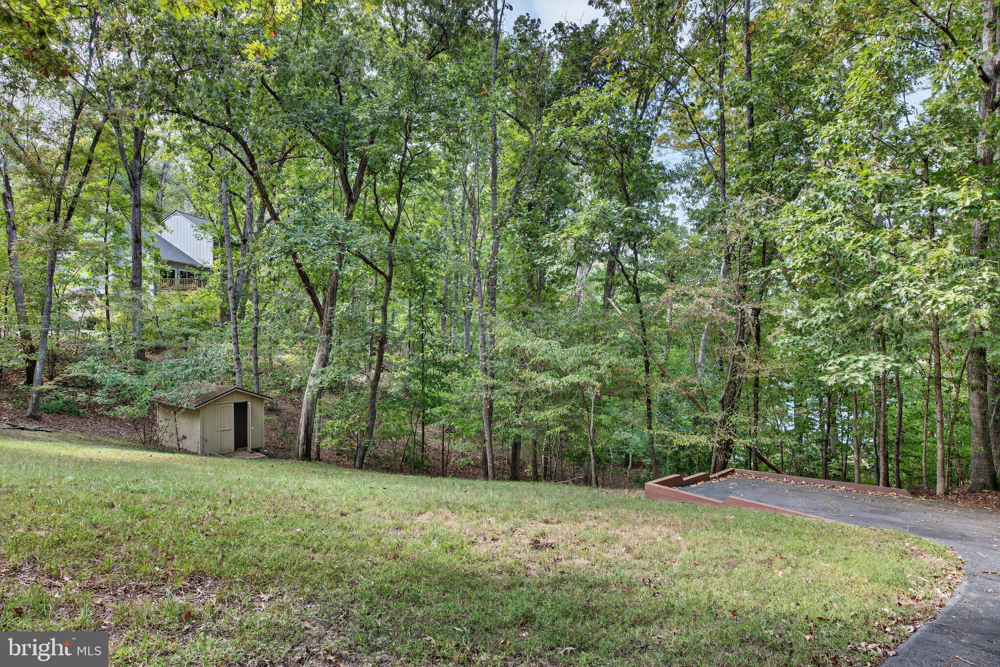 PINE HARBOUR - Residential