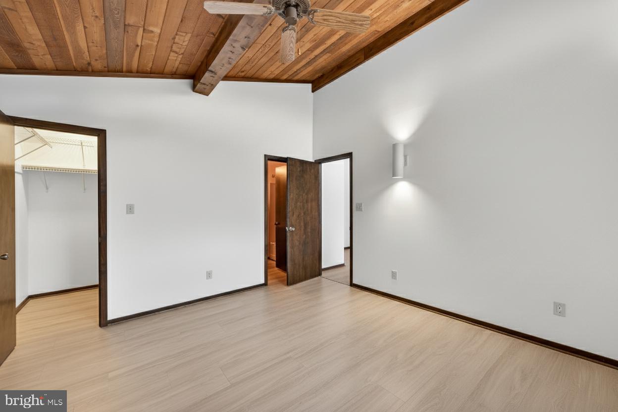 PINE HARBOUR - Residential