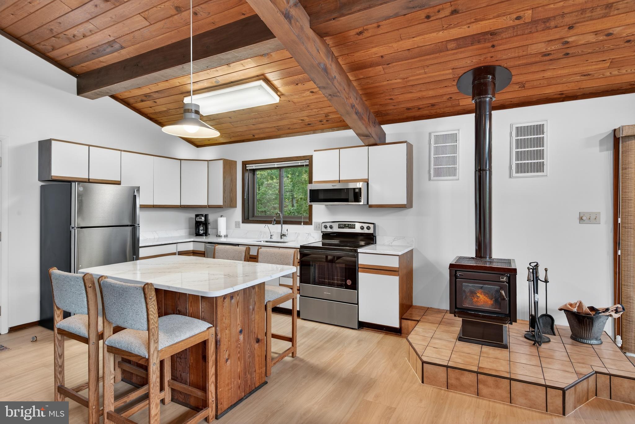 PINE HARBOUR - Residential