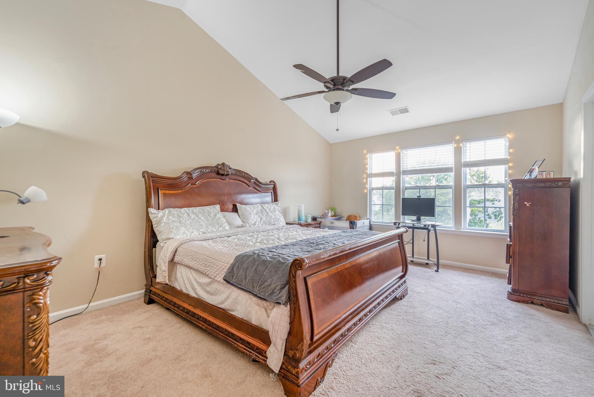 POTOMAC CROSSING - Residential