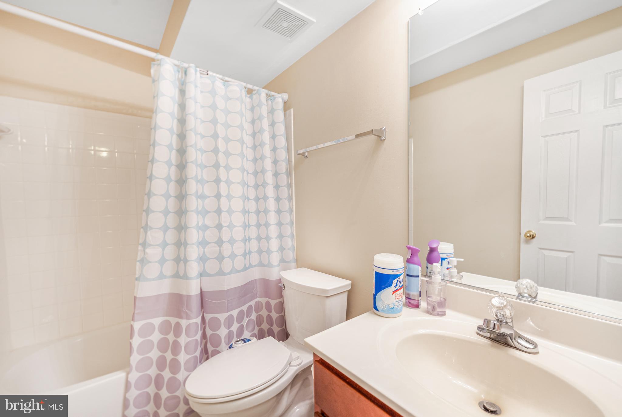 POTOMAC CROSSING - Residential