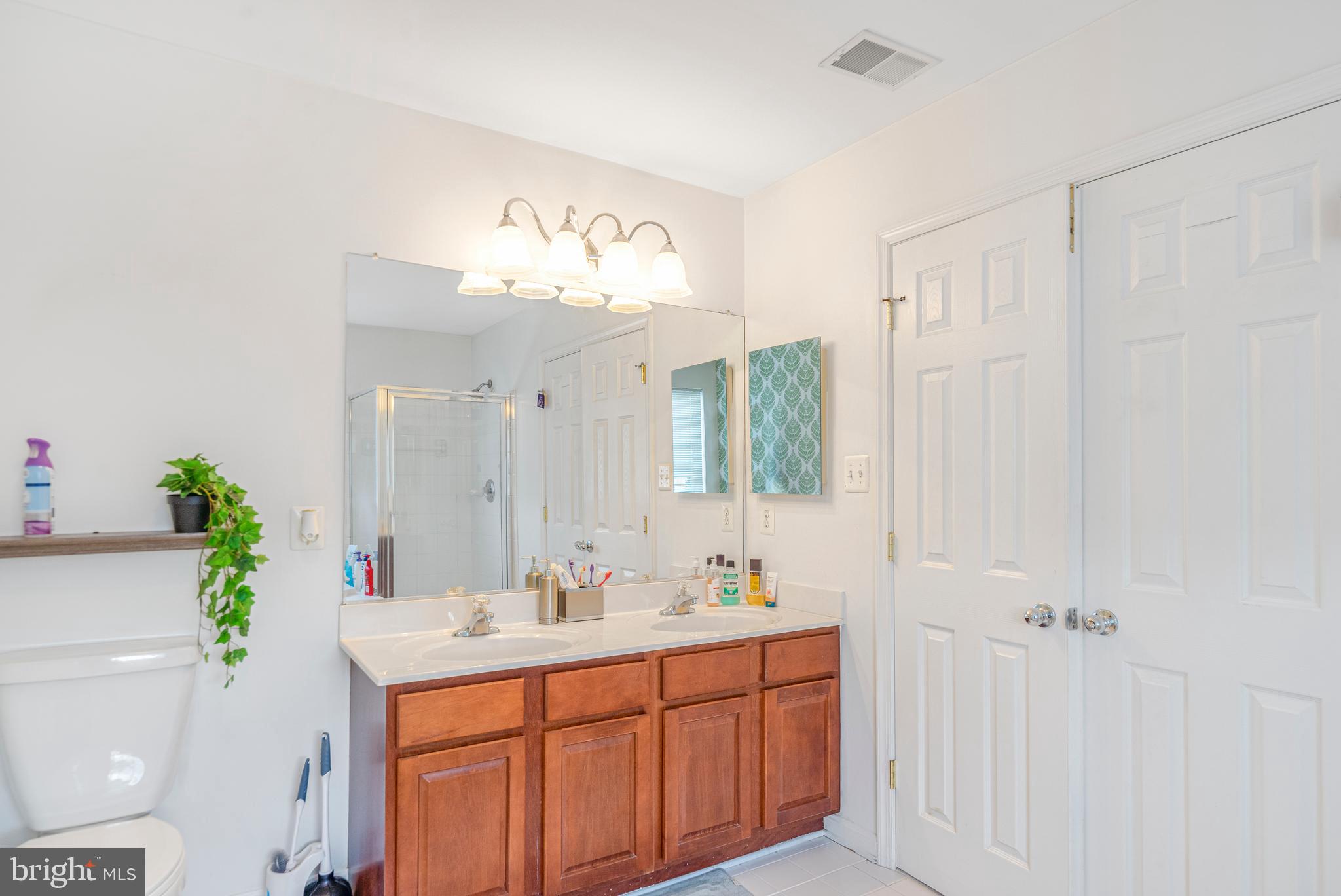 POTOMAC CROSSING - Residential