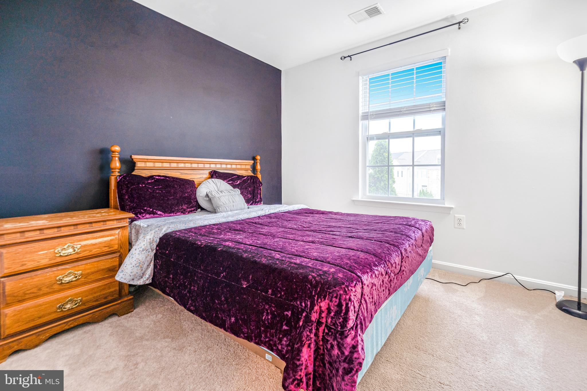 POTOMAC CROSSING - Residential