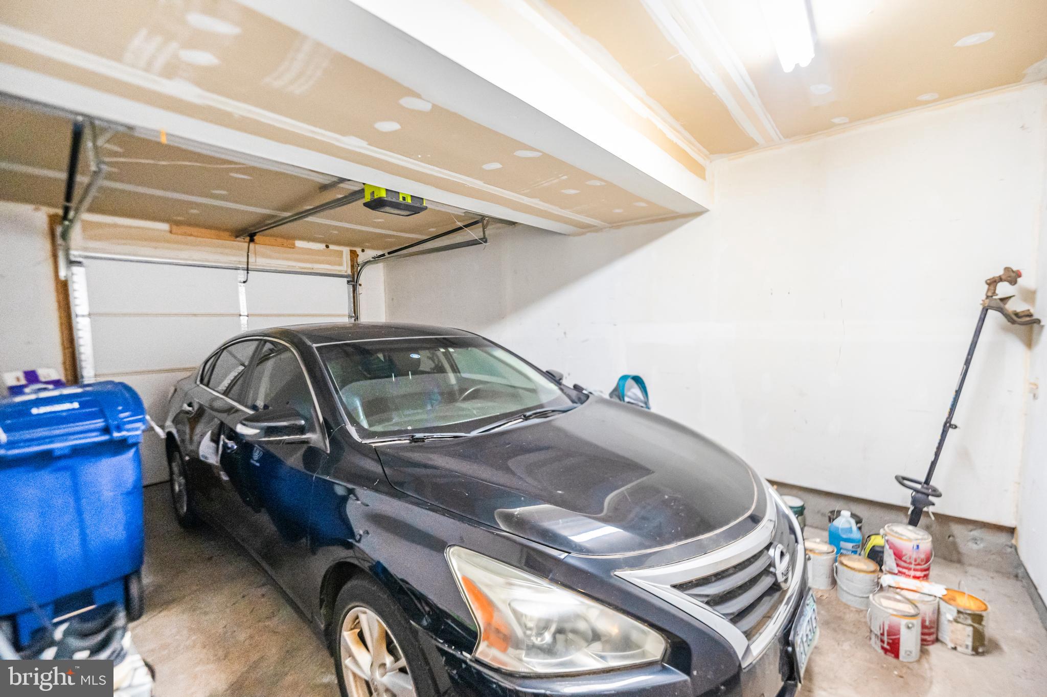 POTOMAC CROSSING - Residential