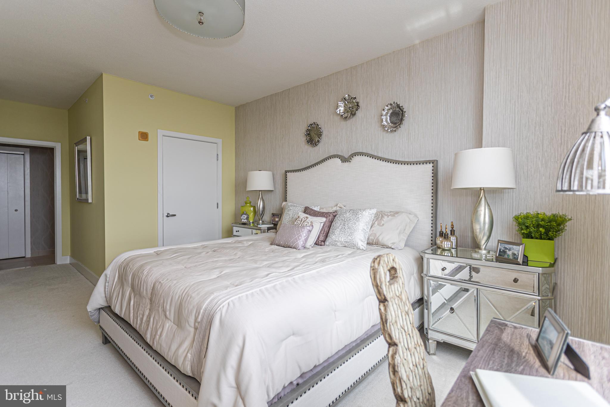 DOCKSIDE CONDOMINIUM - Residential