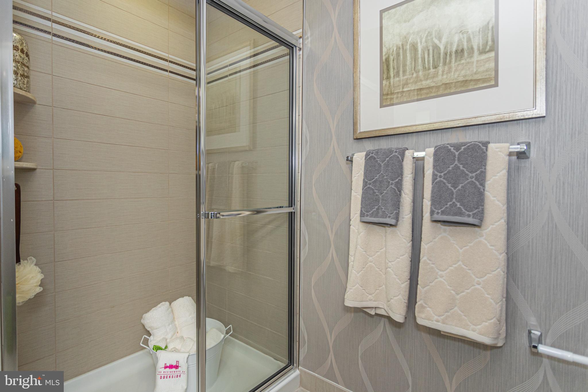 DOCKSIDE CONDOMINIUM - Residential