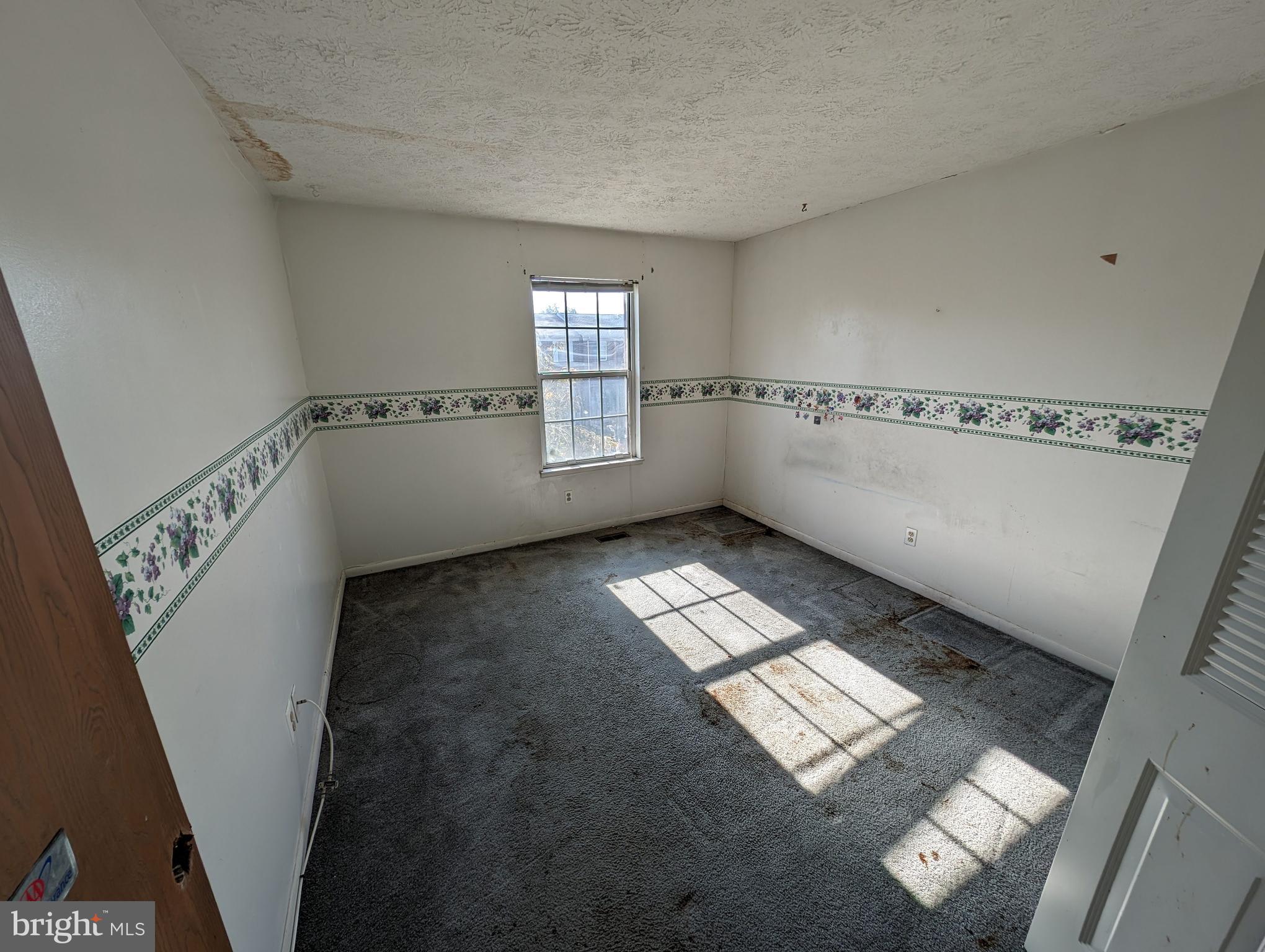 WEST SHORE - Residential