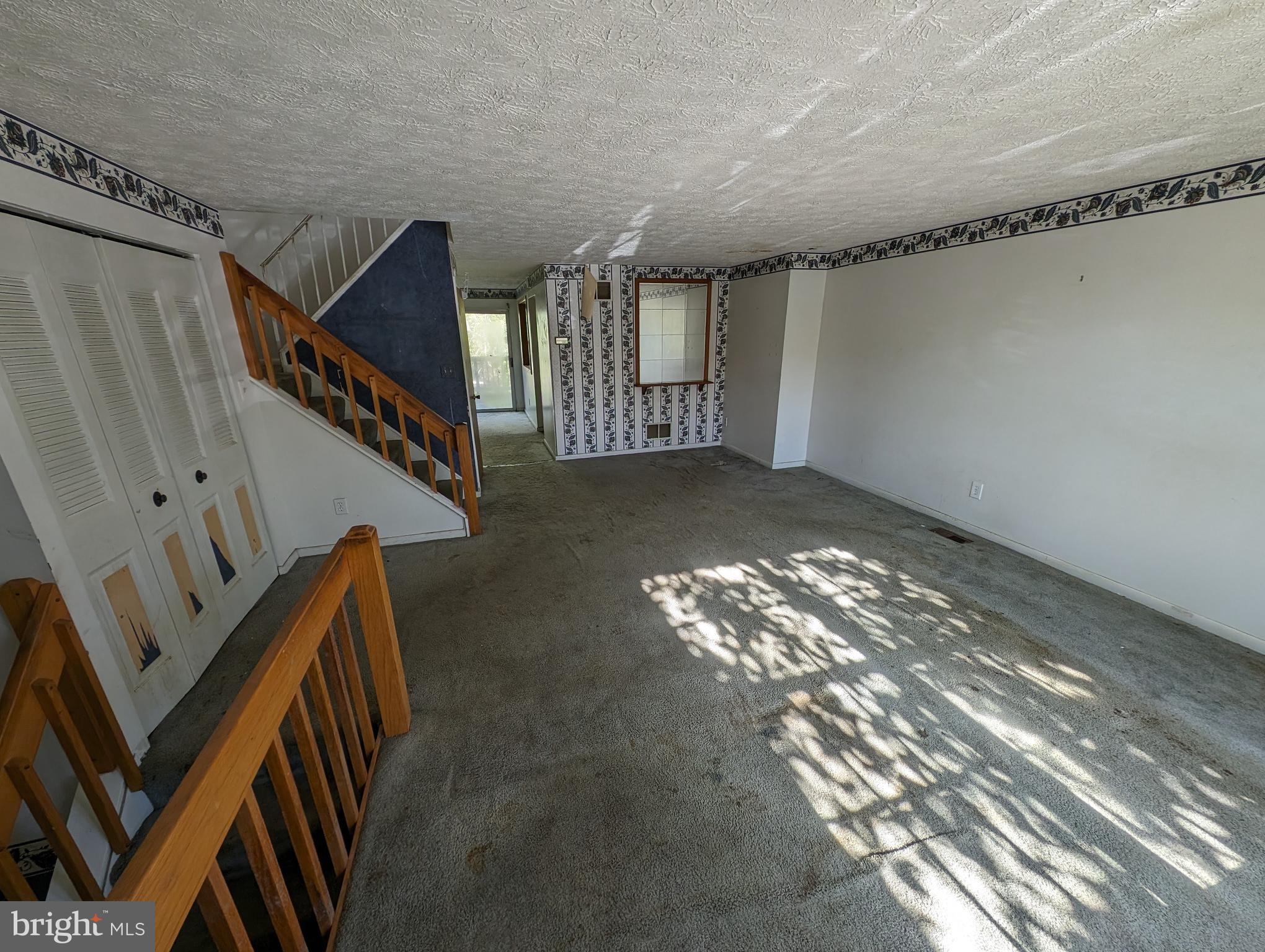 WEST SHORE - Residential