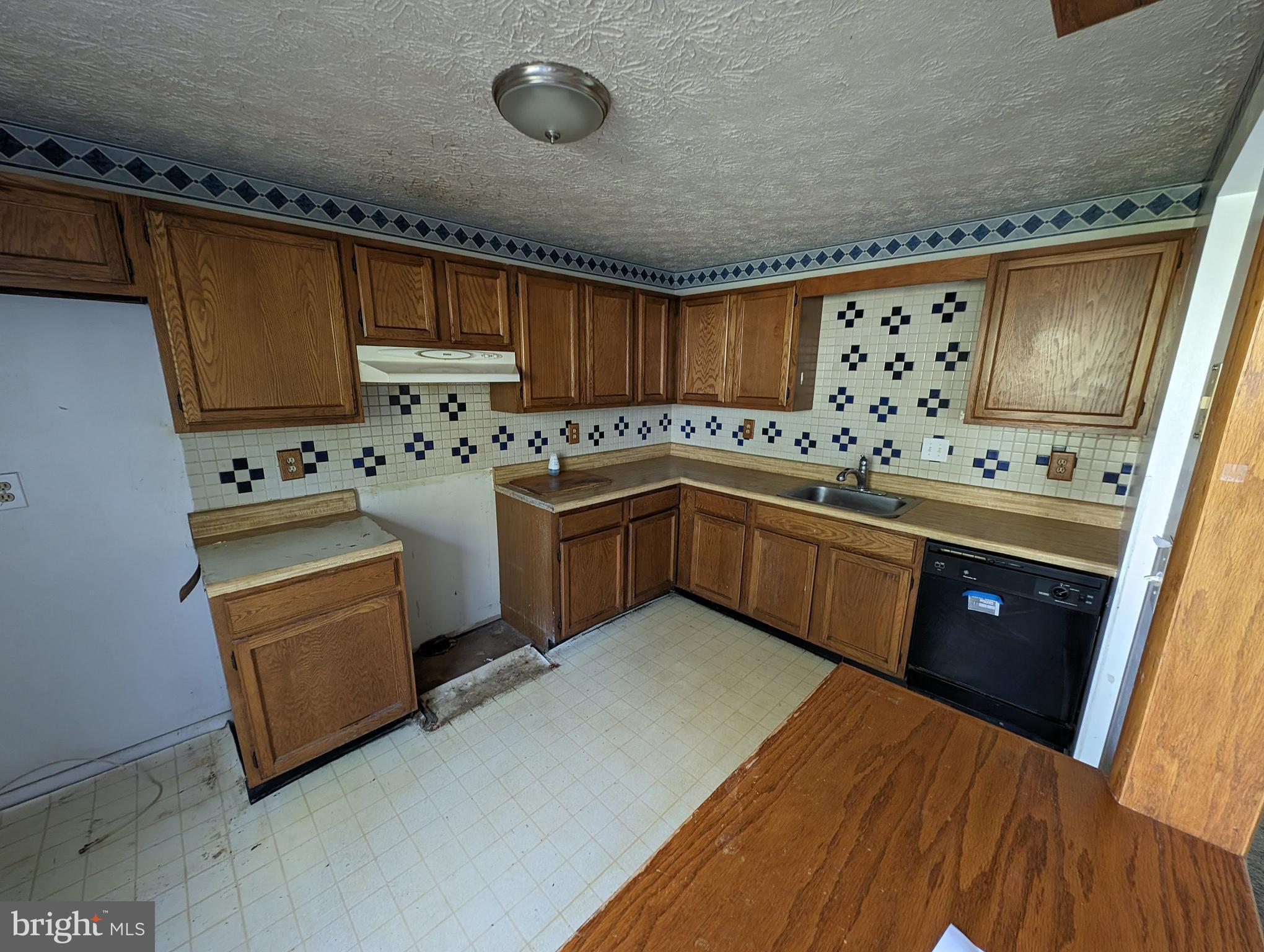 WEST SHORE - Residential