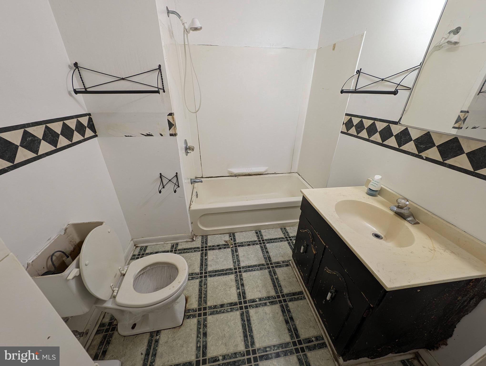 WEST SHORE - Residential