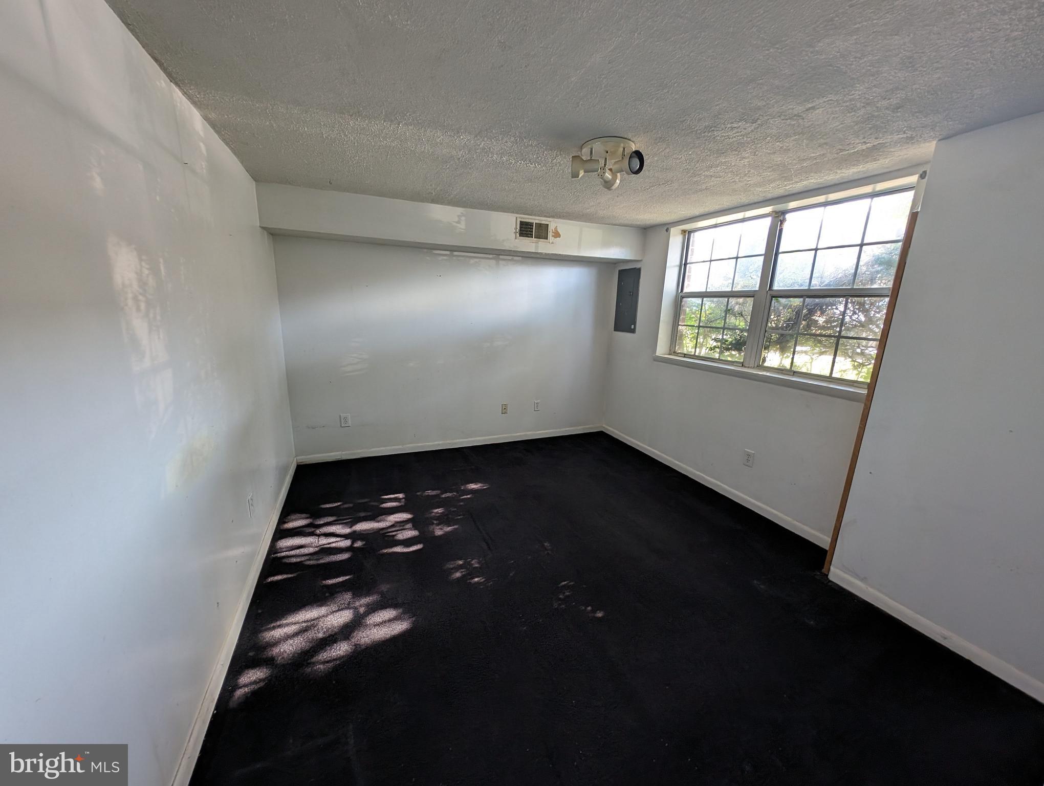 WEST SHORE - Residential