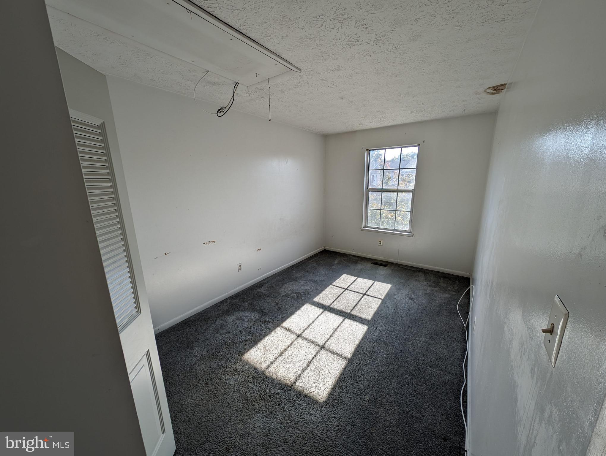 WEST SHORE - Residential