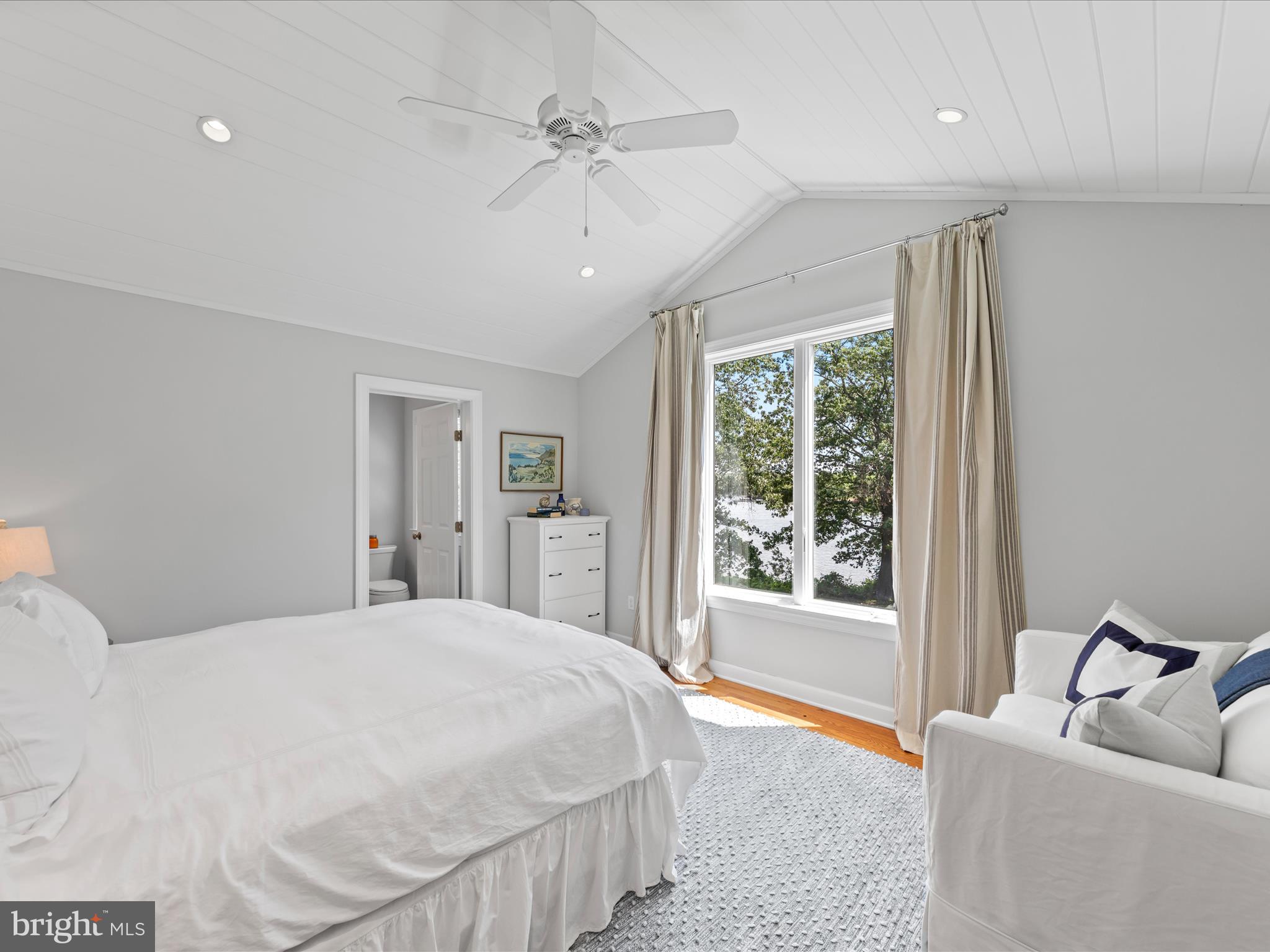 EASTON - Residential