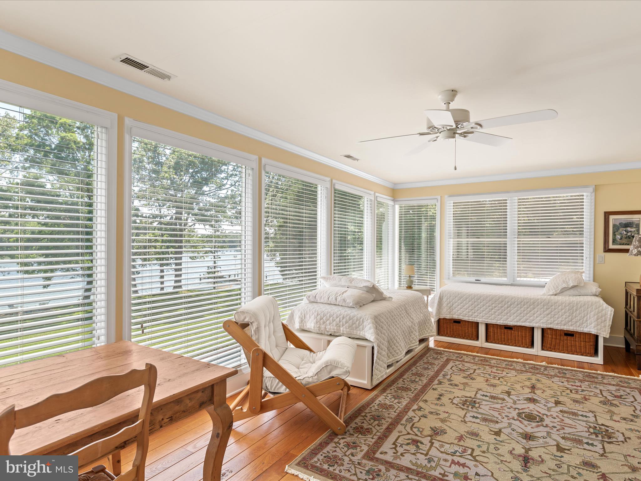 EASTON - Residential