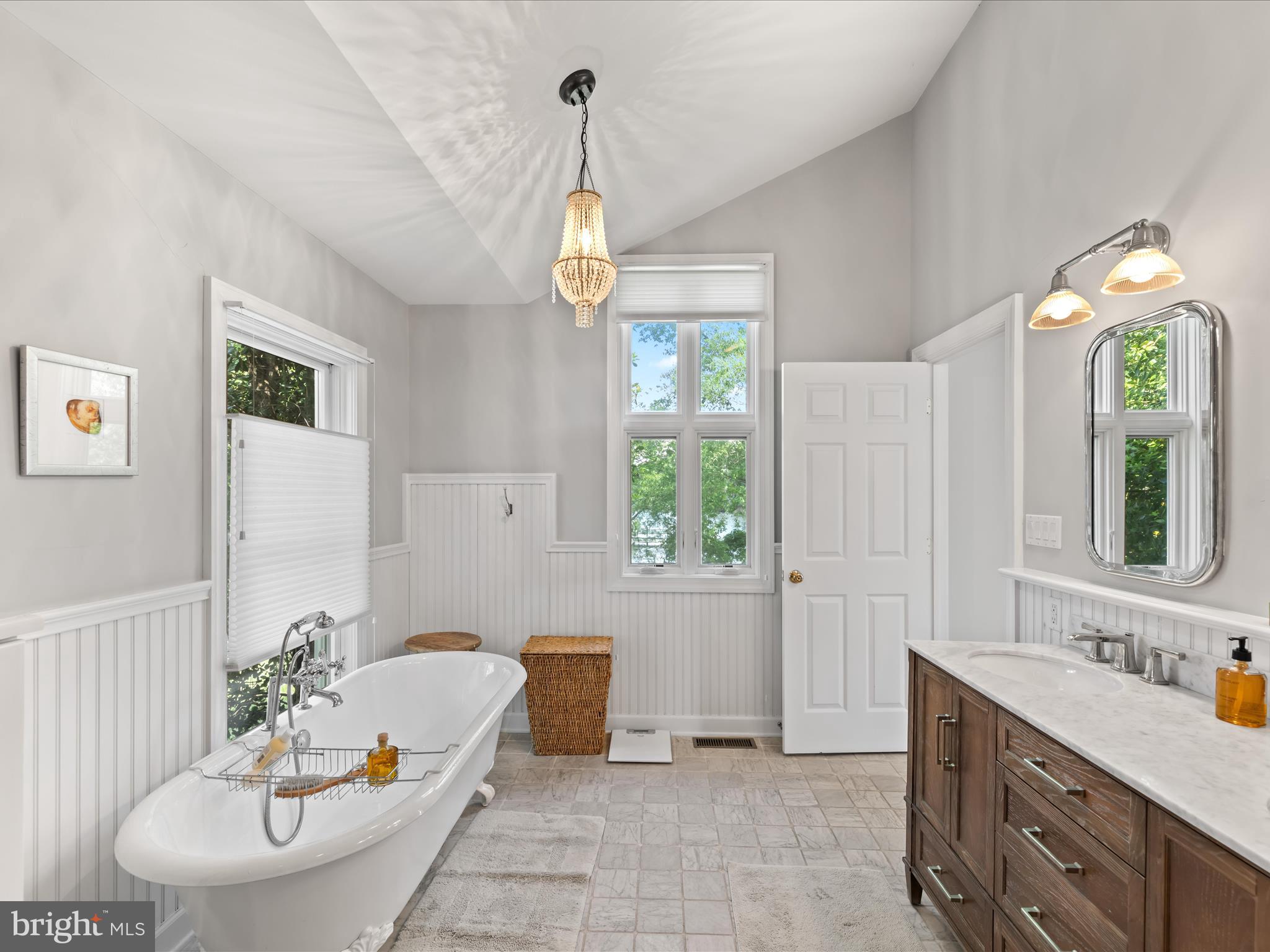 EASTON - Residential