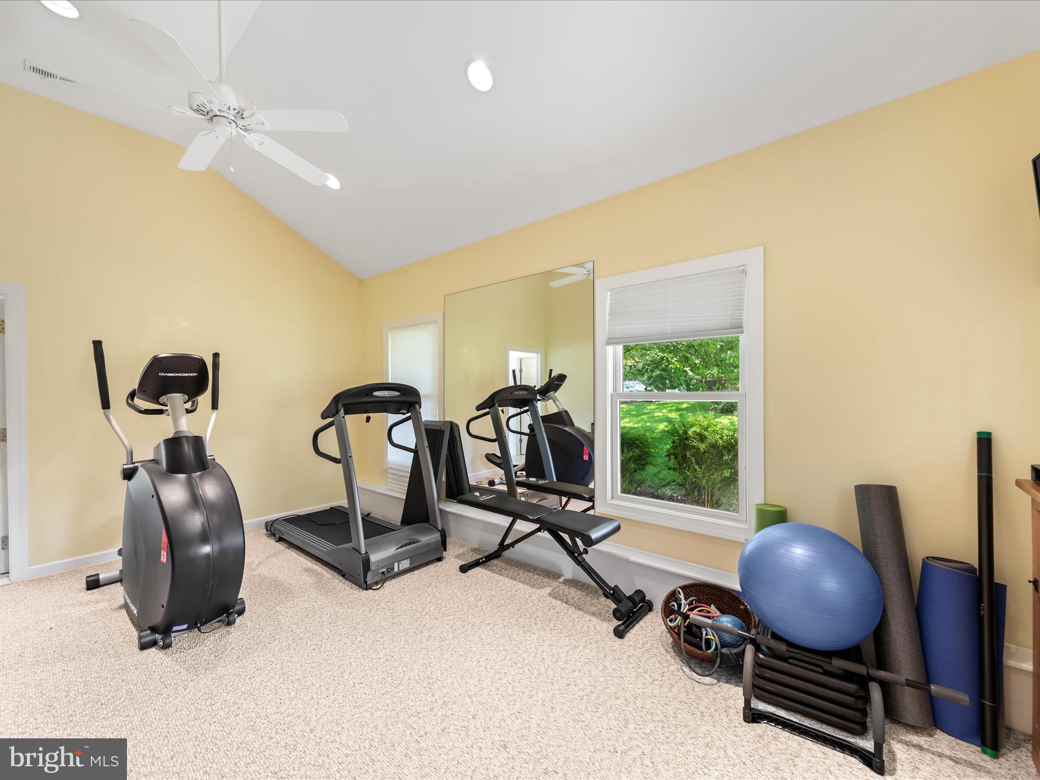 EASTON - Residential