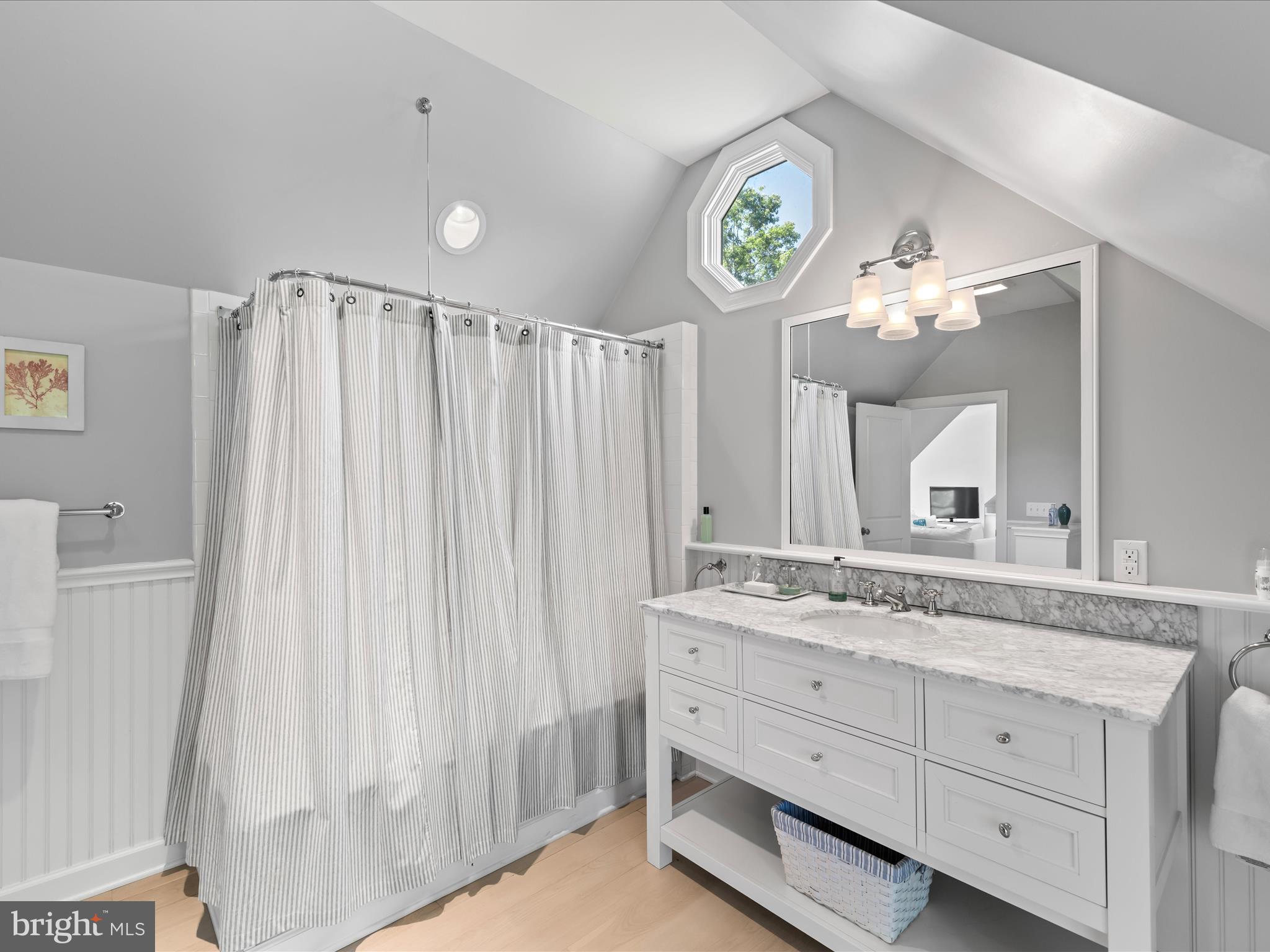 EASTON - Residential