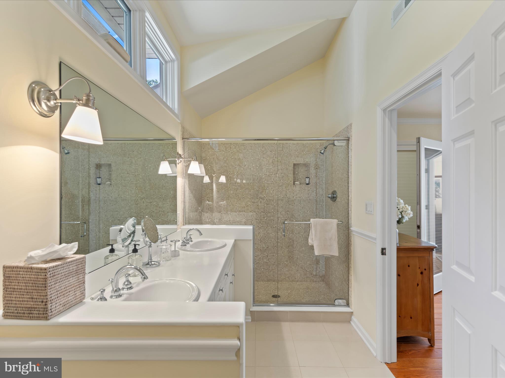 EASTON - Residential