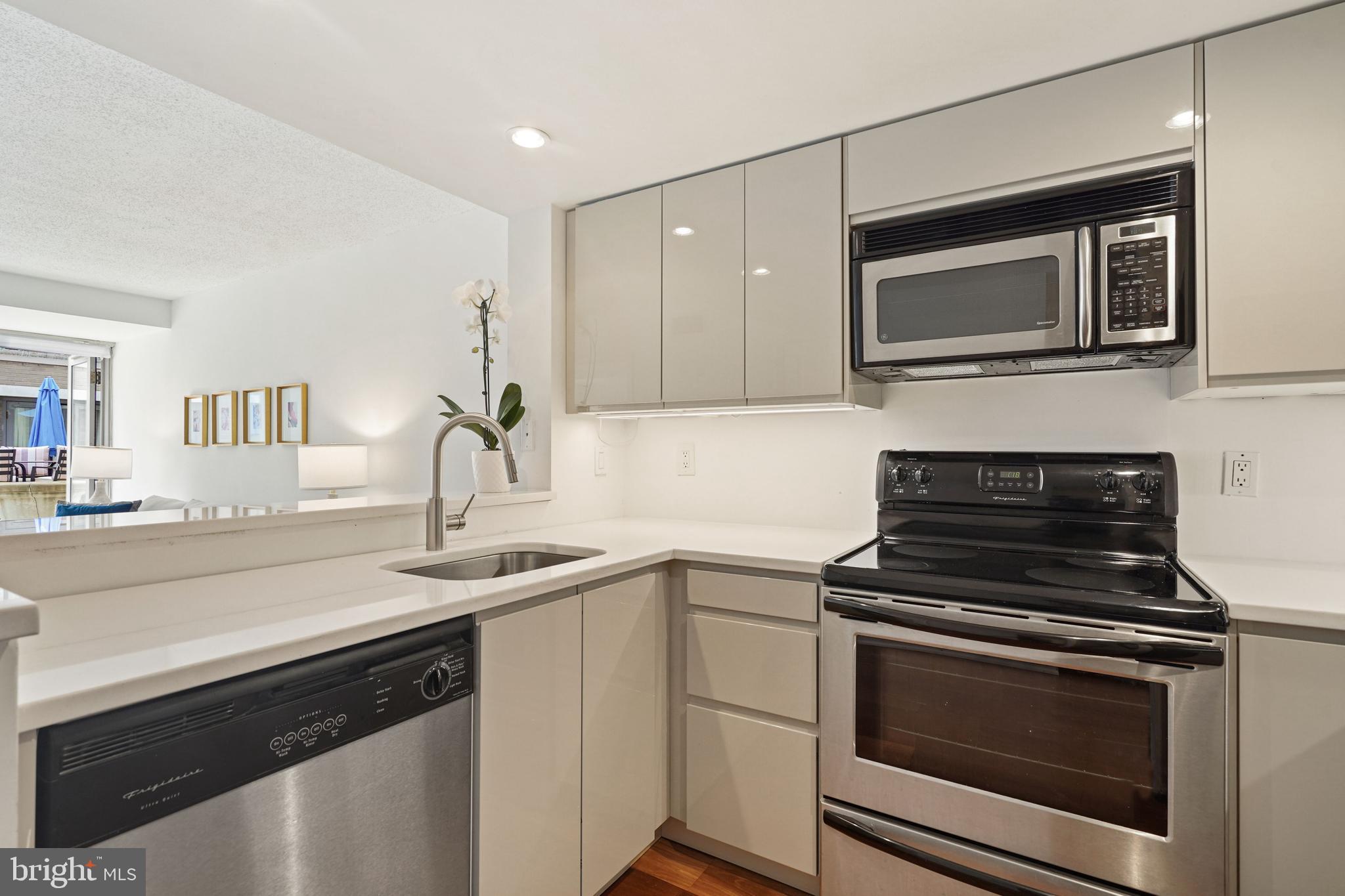 PENN QUARTER - Residential Lease