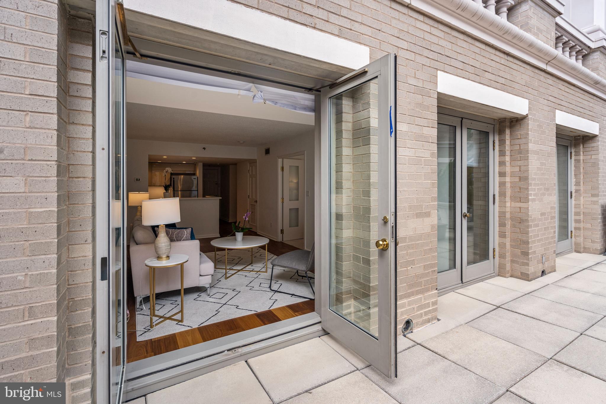 PENN QUARTER - Residential Lease