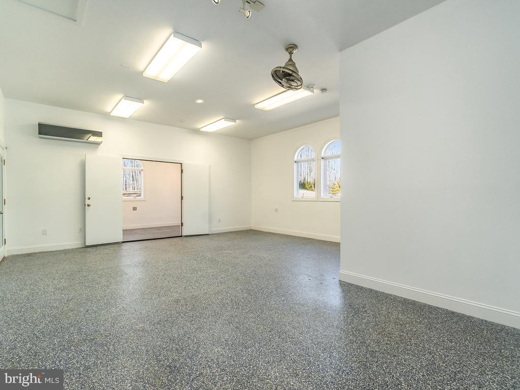 MEADOWLAND - Residential