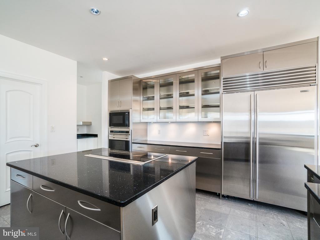 MEADOWLAND - Residential