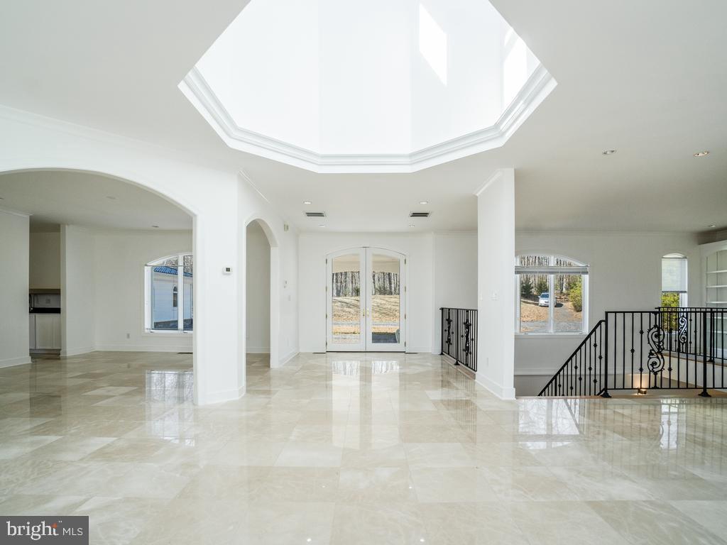 MEADOWLAND - Residential