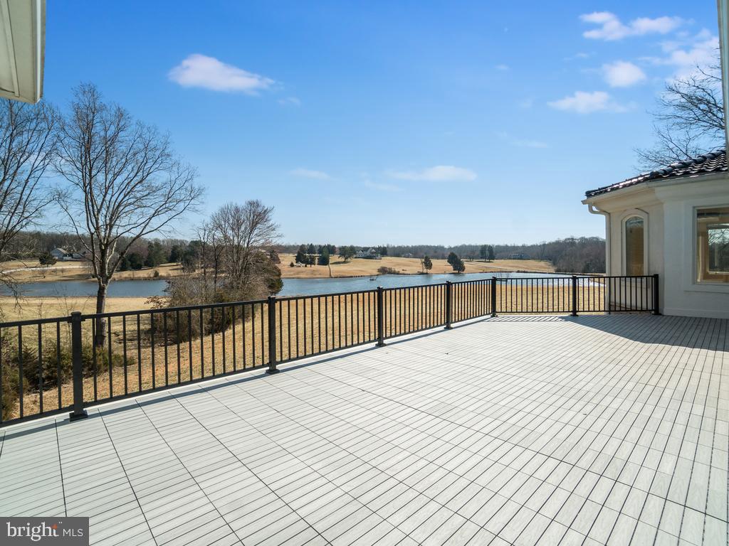 MEADOWLAND - Residential