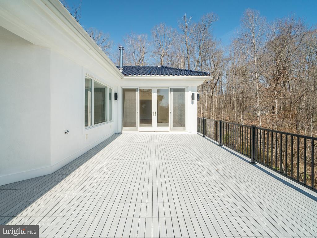 MEADOWLAND - Residential