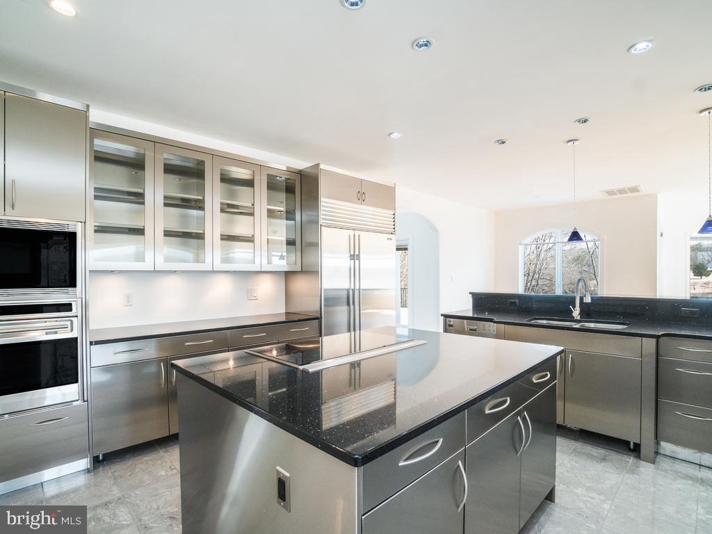 MEADOWLAND - Residential