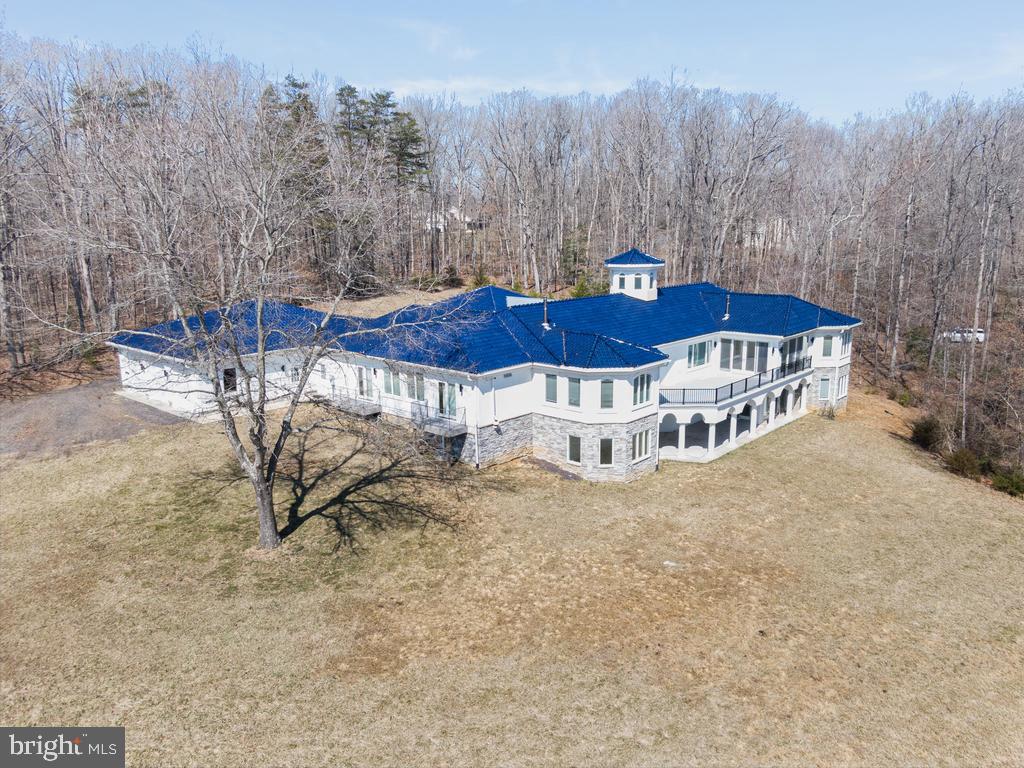 MEADOWLAND - Residential