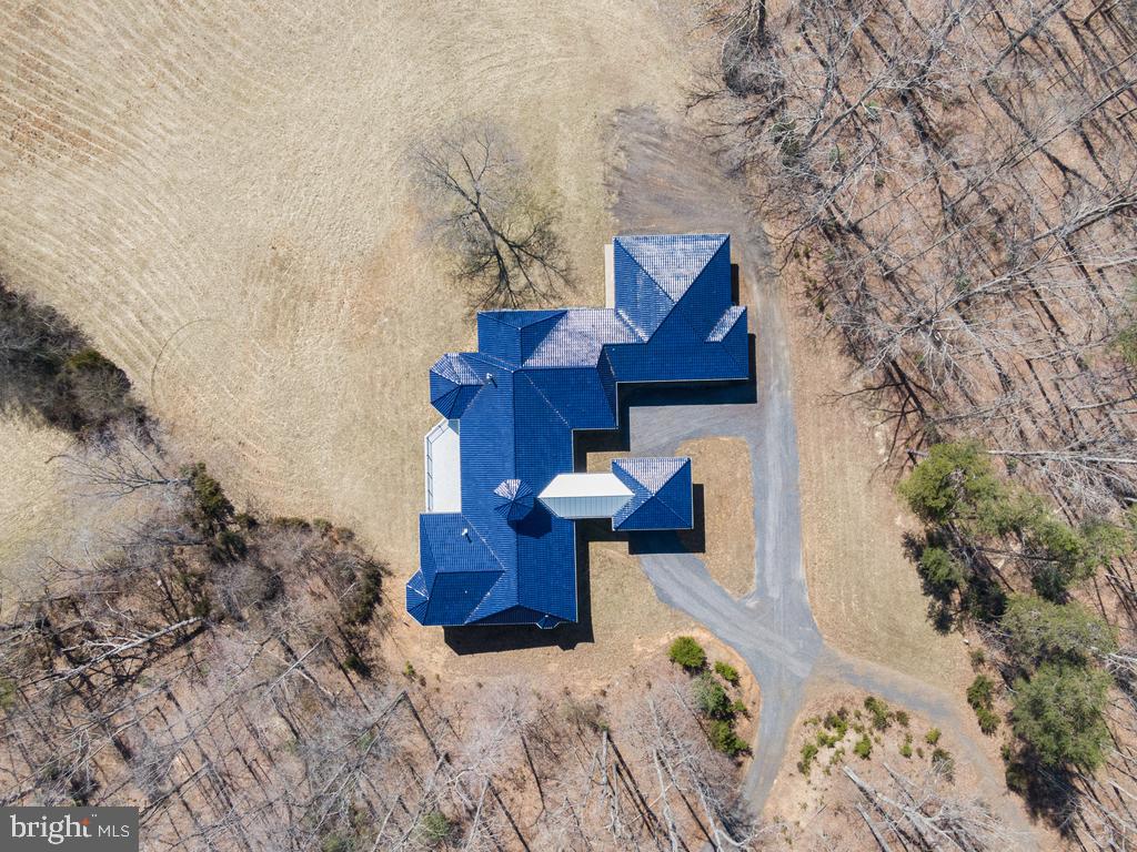 MEADOWLAND - Residential