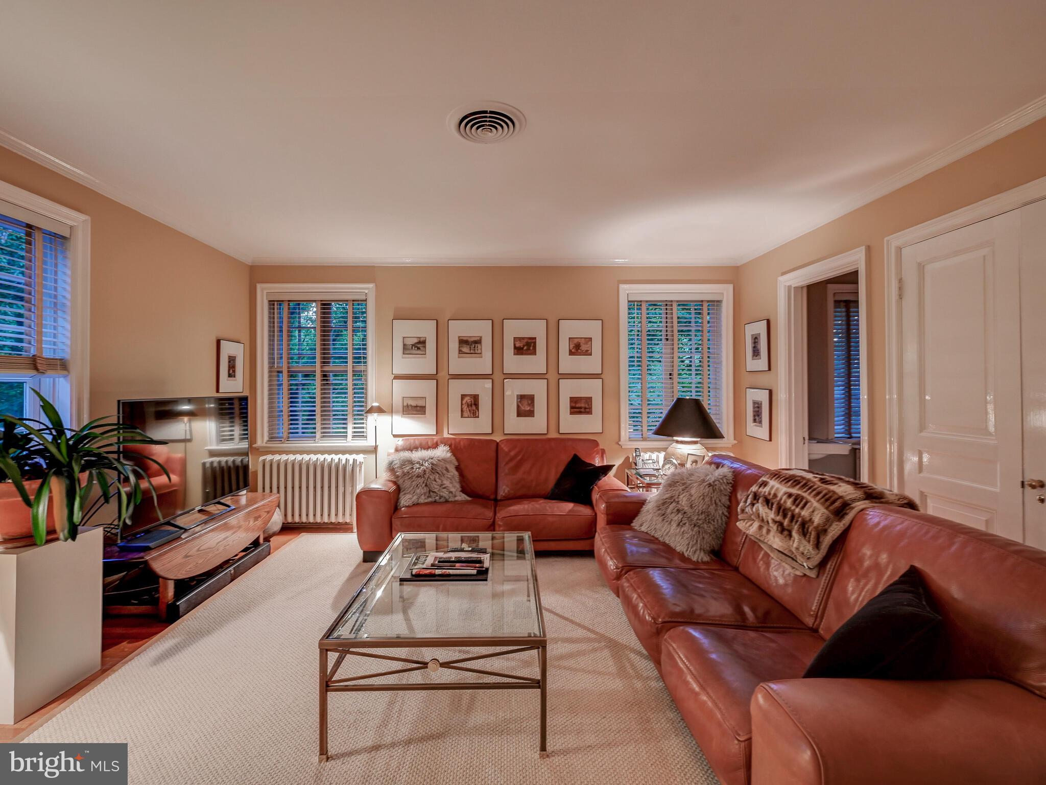 ROLAND PARK - Residential