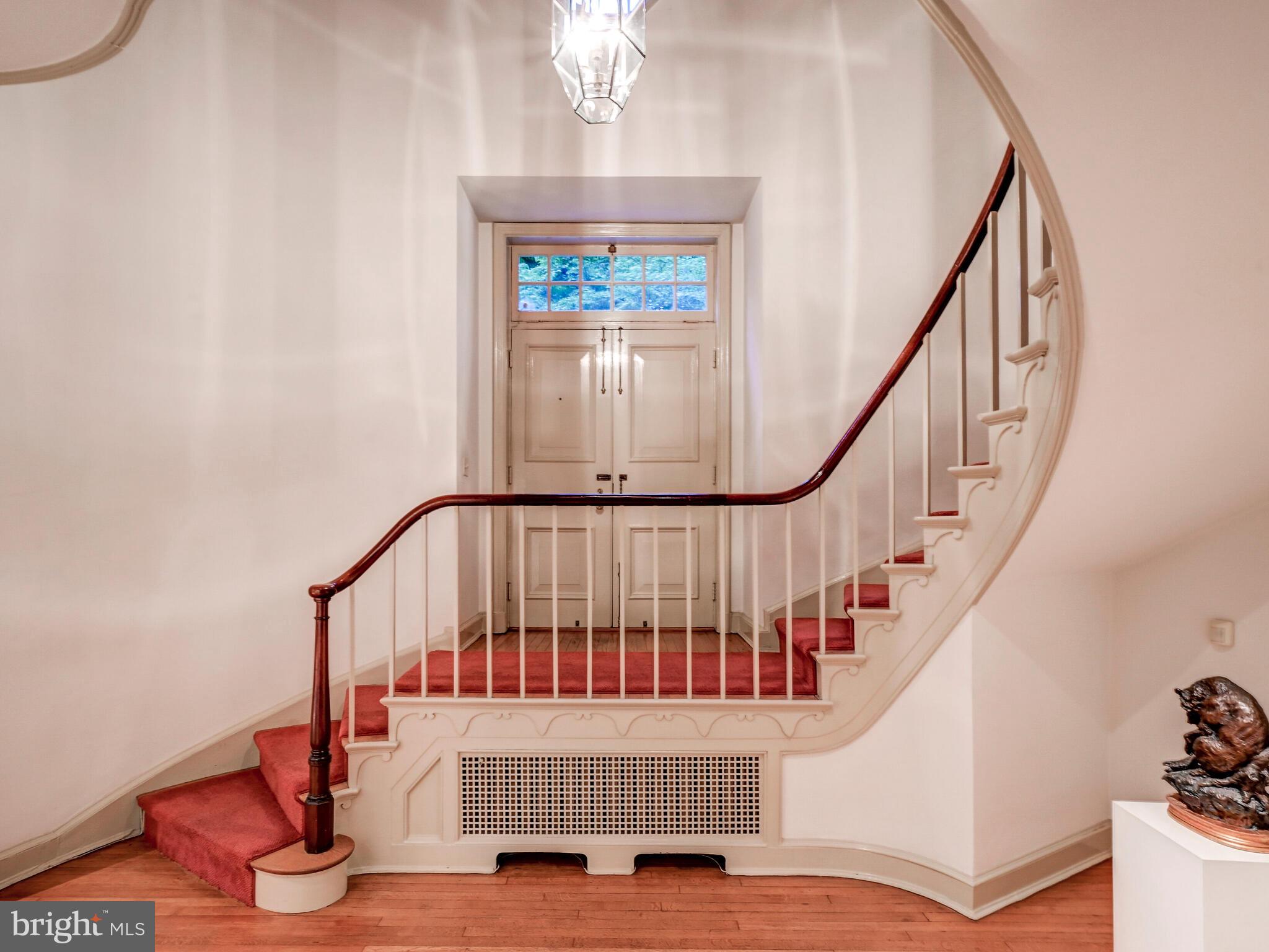 ROLAND PARK - Residential