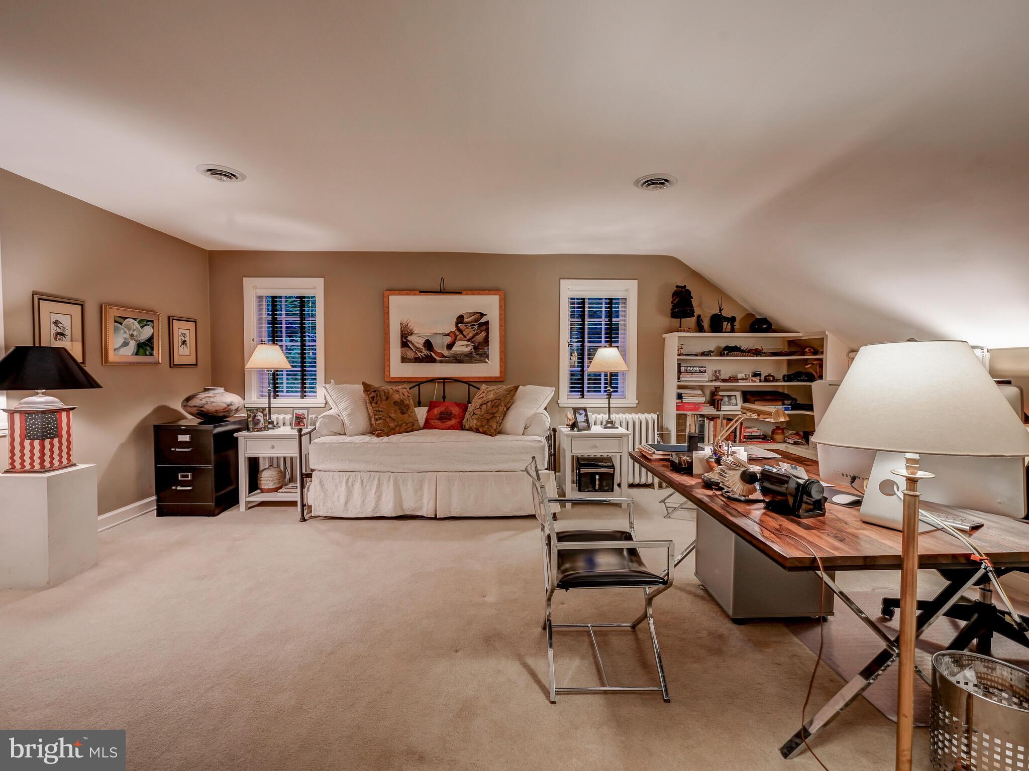 ROLAND PARK - Residential