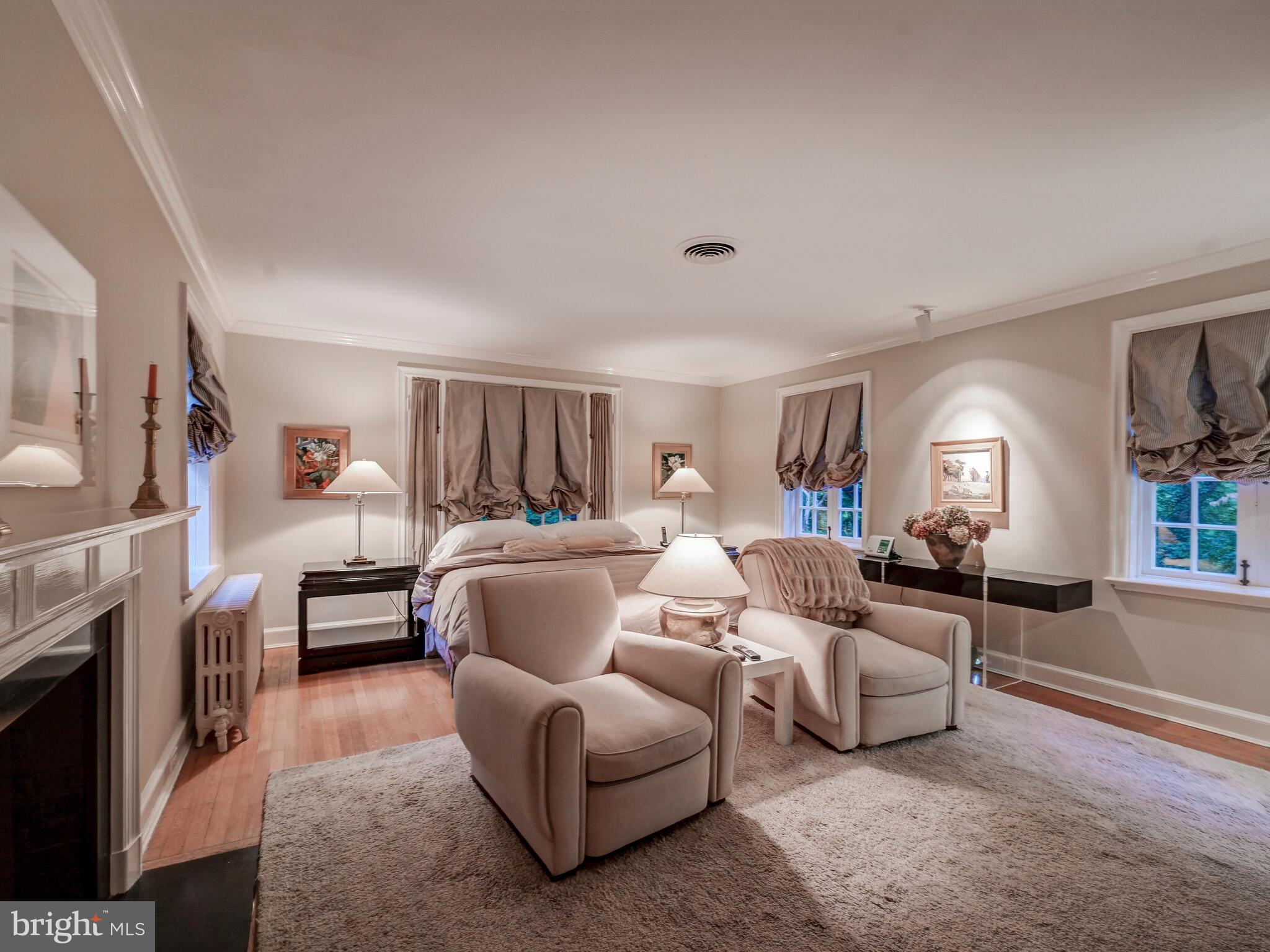 ROLAND PARK - Residential