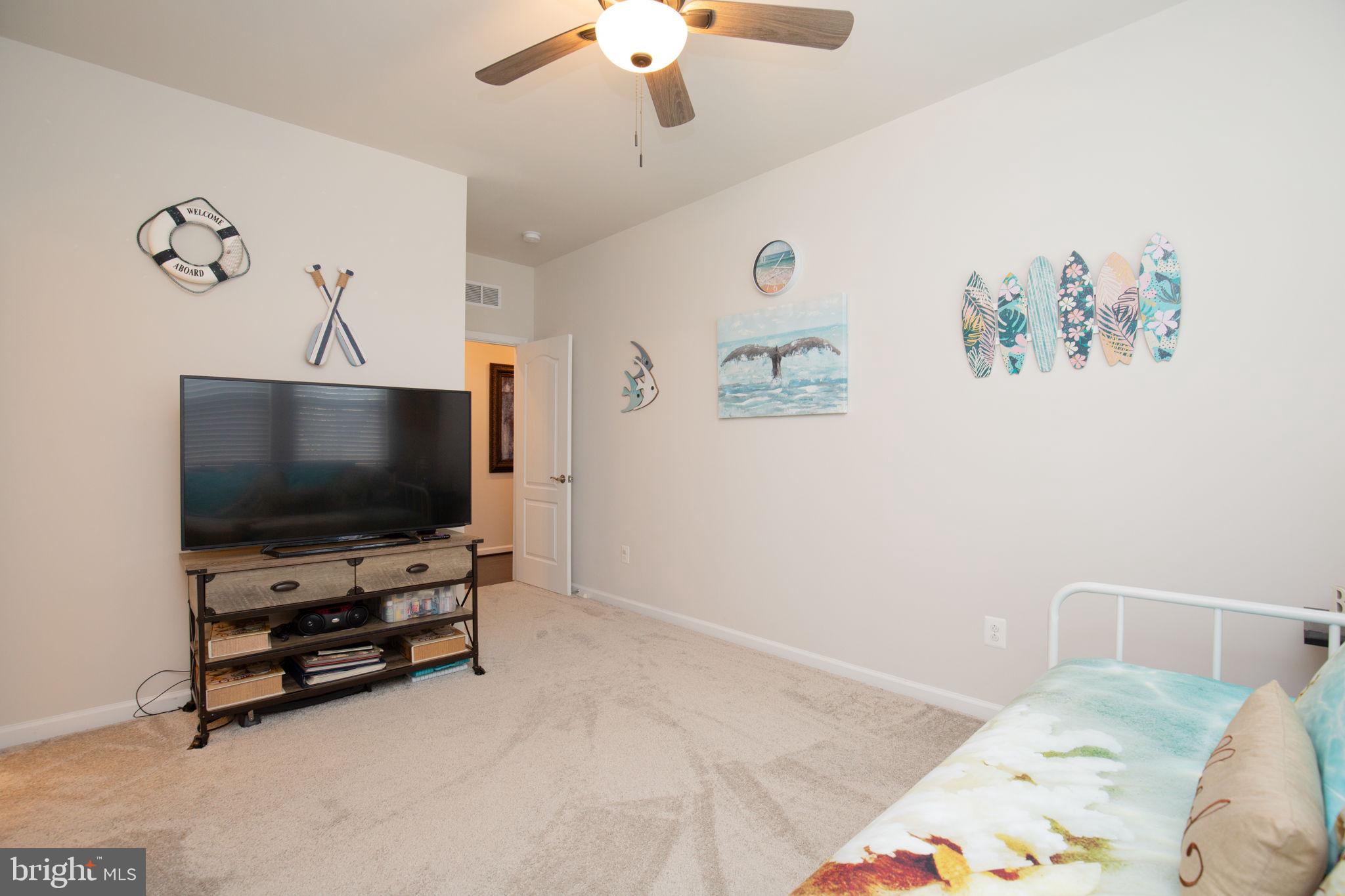 LIBERTY KNOLLS - Residential