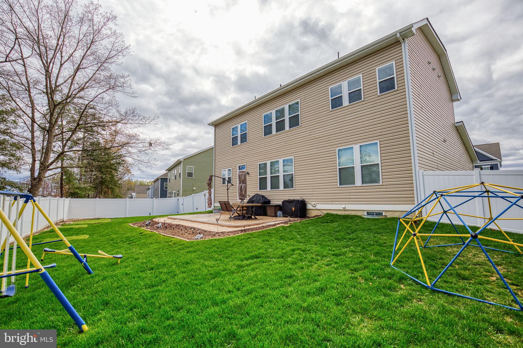 LIBERTY KNOLLS - Residential