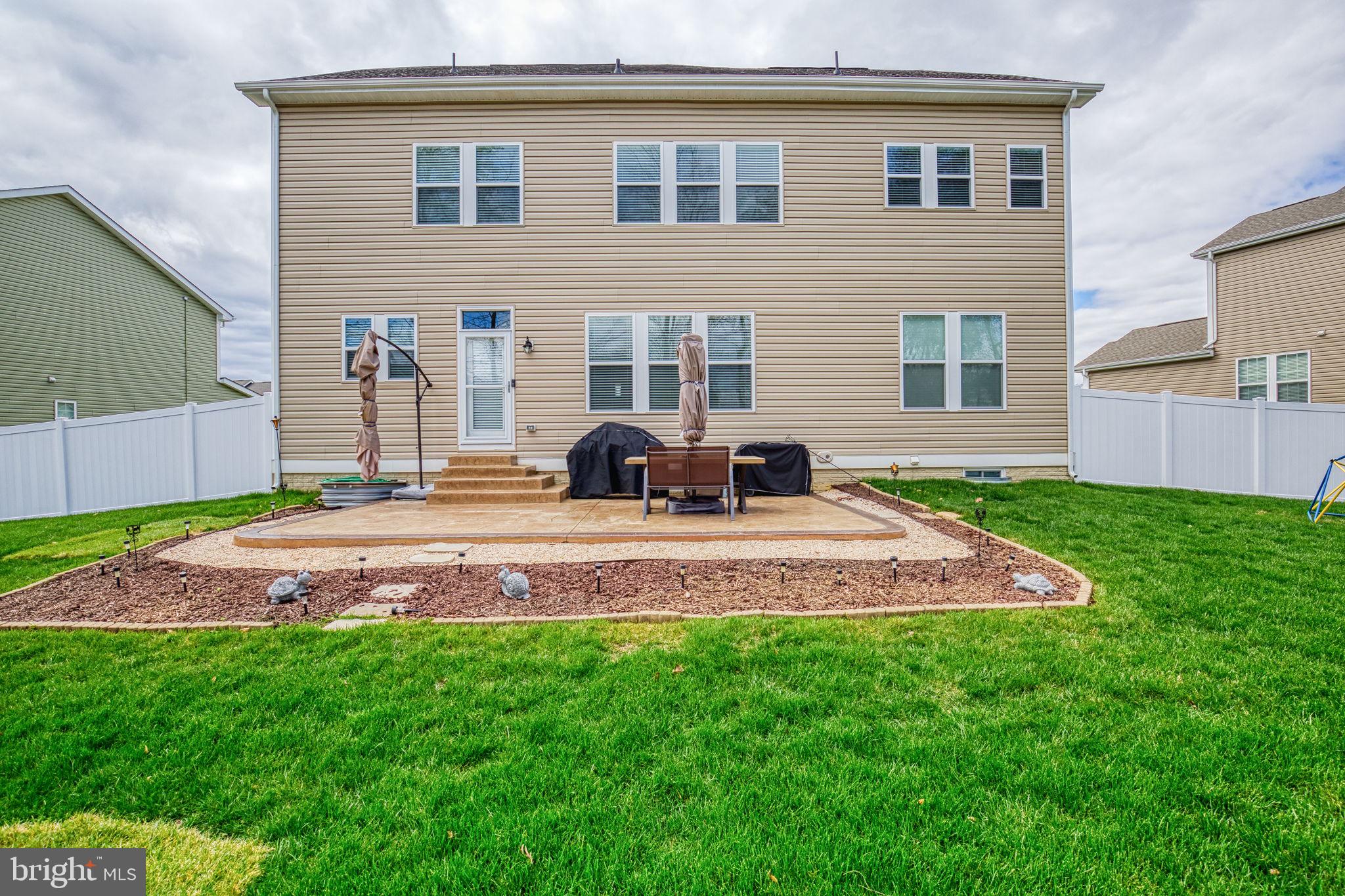 LIBERTY KNOLLS - Residential