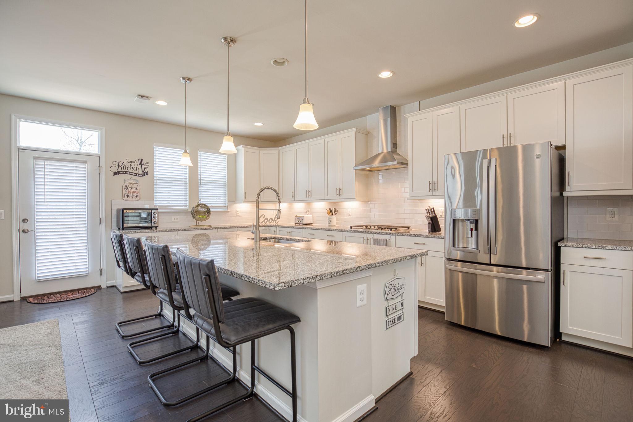 LIBERTY KNOLLS - Residential