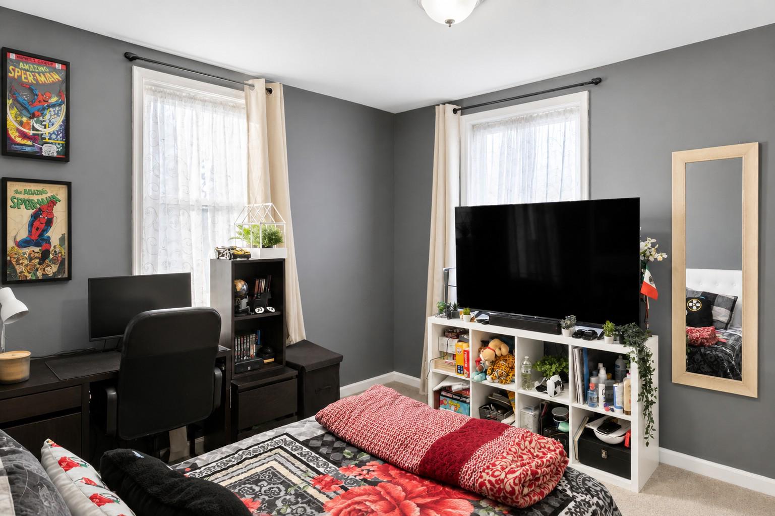 GRAY MANOR - Residential