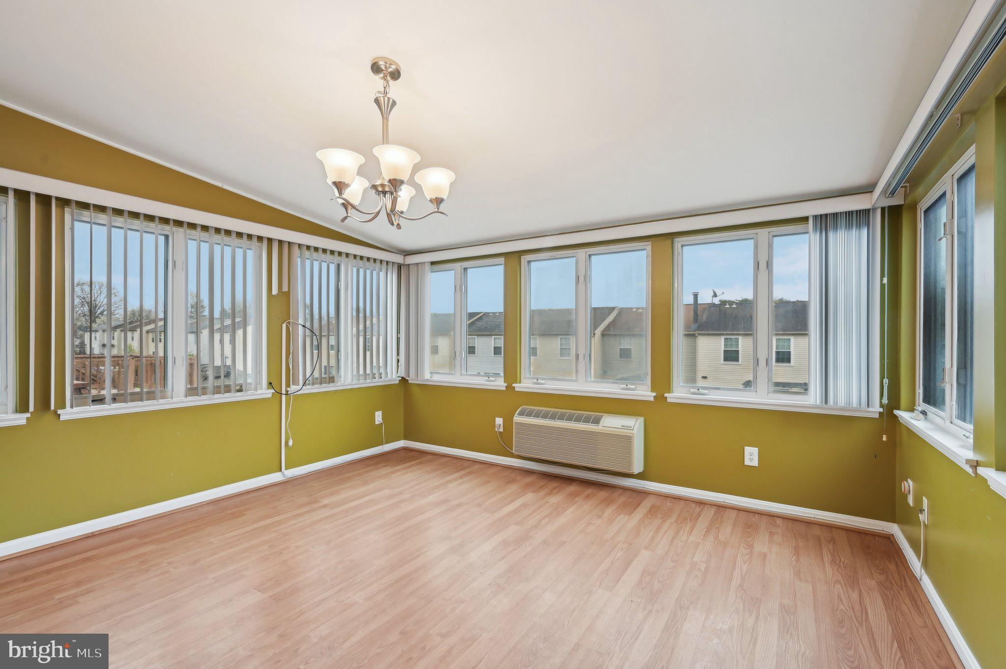 RIDGELYS CHOICE - Residential