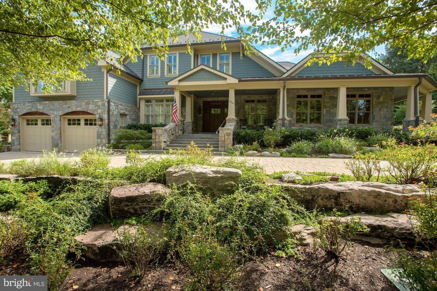 Custom built home with extraordinary quality of craftsmanship in sought after Franklin Park. Main level master suite w/ two sleeping quarters and his/her bathrooms, open floor plan, 10 ft ceilings, heart pine flooring, two stone gas fireplaces & more. Exquisitely landscaped w/ private backyard. Location offers the best of both McLean and Arlington - local restaurants, shops and top rated schools.