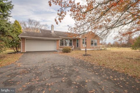 2667 BIG ROAD ZIEGLERVILLE PA 19492