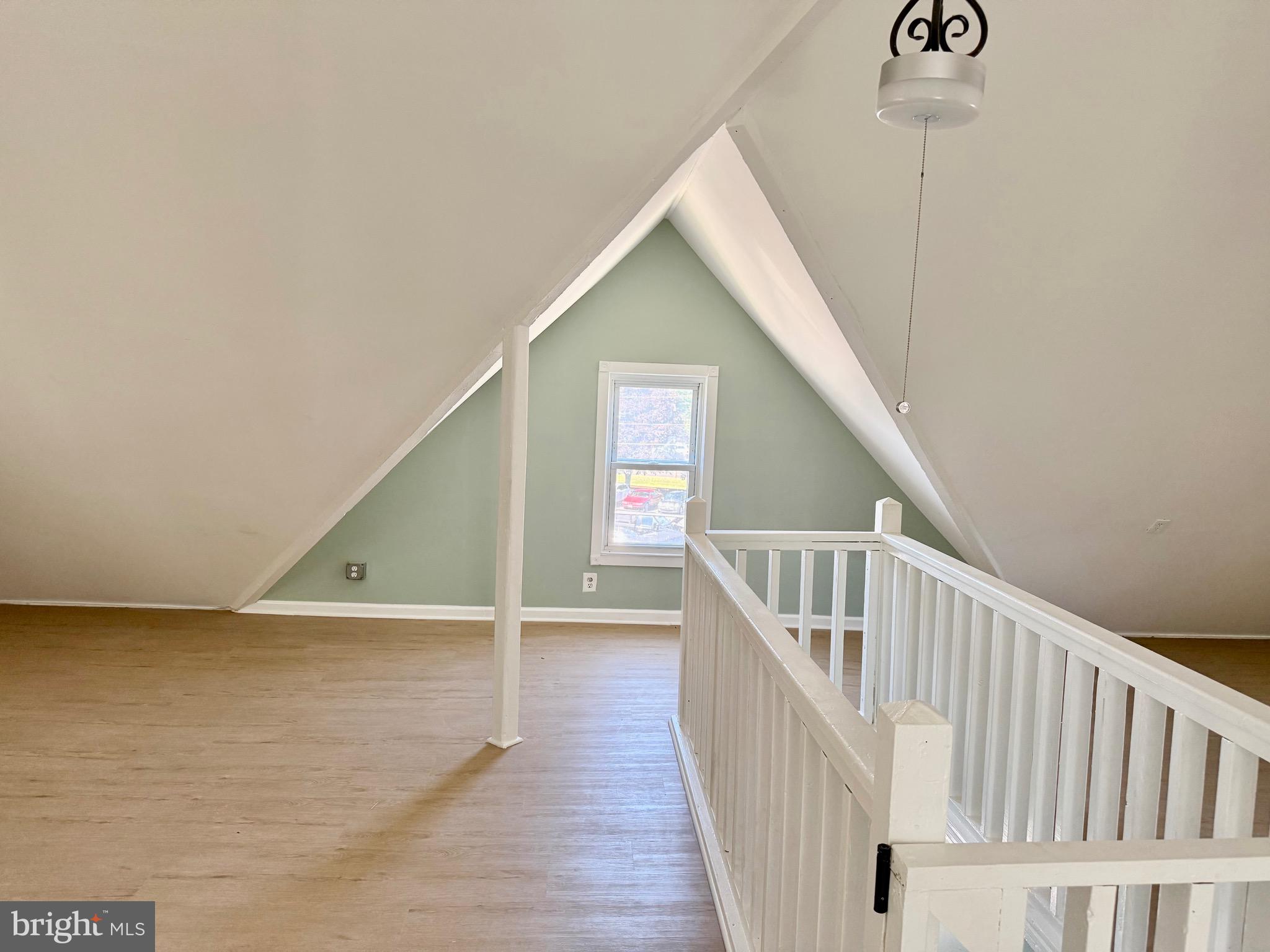 905 STONE ROAD A