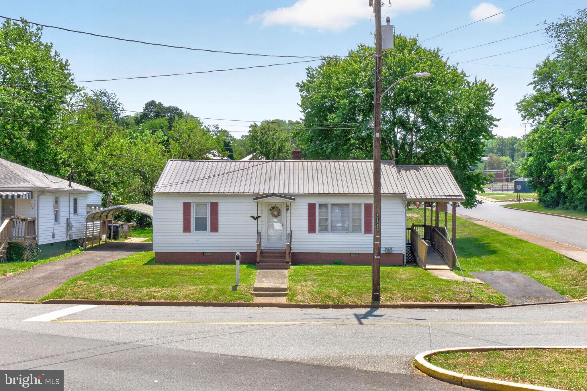 TOWN OF ORANGE - Residential